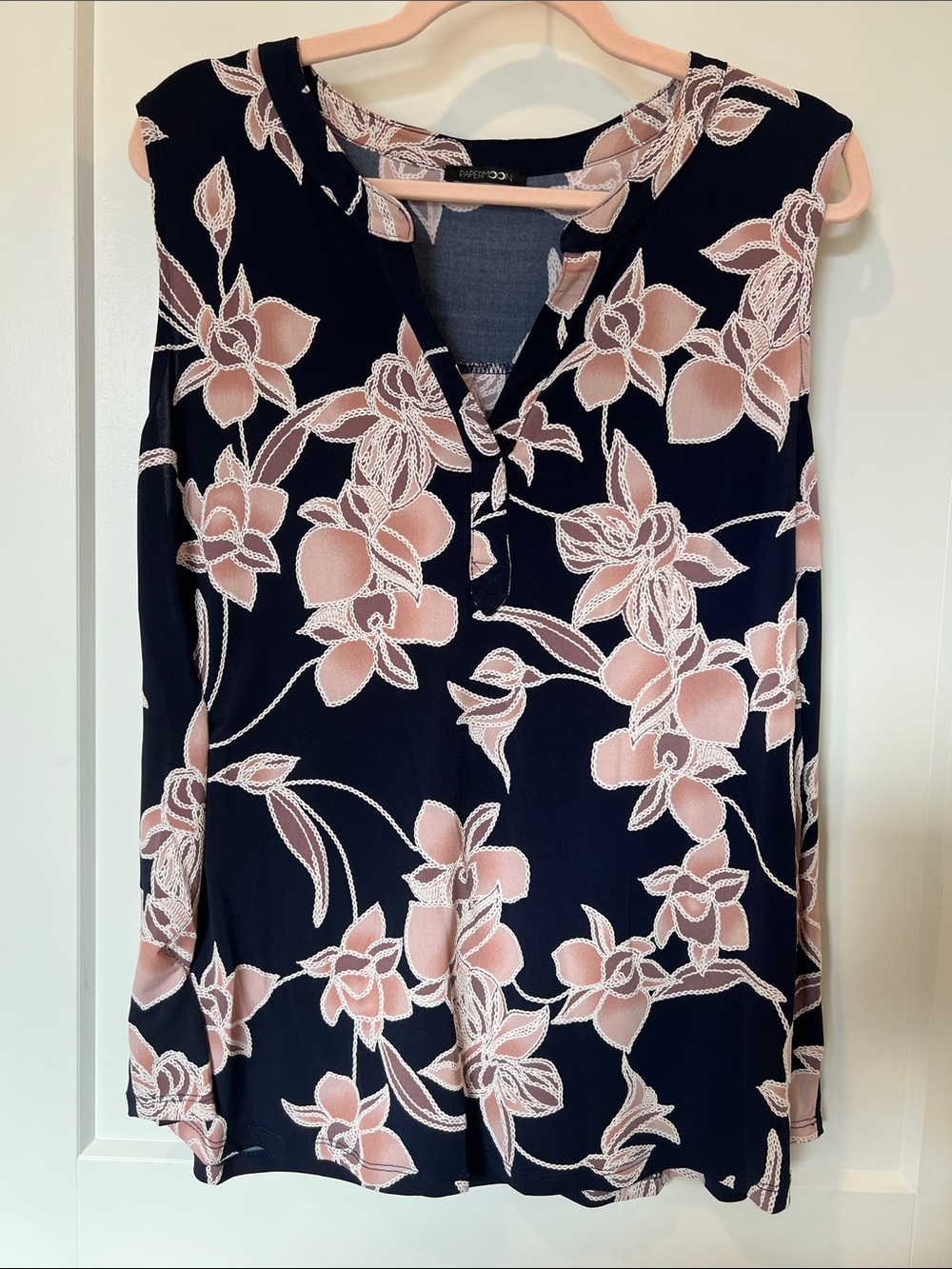 Papermoon Navy Sleeveless Floral V-Neck Top with Blush Accents 2X